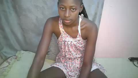 Snapshot of therry_heart chatting on 9, 10, 2025 hearty online show from 9, 10, 2025