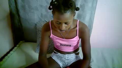 Snapshot of therry_heart chatting on 1, 11, 2025 hearty online show from 1, 11, 2025