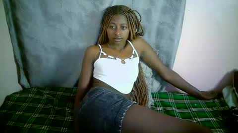 Snapshot of therry_heart chatting on 14, 11, 2025 hearty online show from 14, 11, 2025