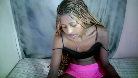 Snapshot of therry_heart chatting on 14, 12, 2025 hearty online show from 14, 12, 2025