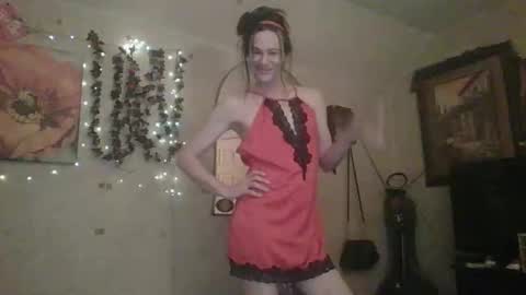 sillymillie0 online show from 10, 4, 2026