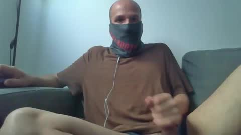 Snapshot of thetubedscarfguy chatting on 28, 5, 2026 Scarf guy online show from 28, 5, 2026