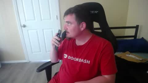 Snapshot of theycallmeking1000 chatting on 17, 5, 2026 TheKingOfPorn online show from 17, 5, 2026