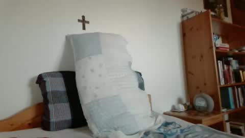 thhe13 online show from 17, 9, 2025