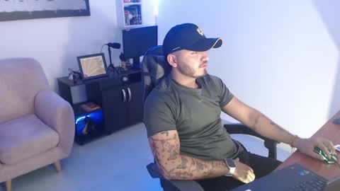 Snapshot of thiago_420 chatting on 25, 5, 2026 thiago_420 online show from 25, 5, 2026