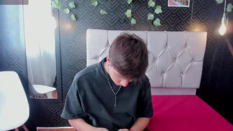 Snapshot of thiago_kozak chatting on 30, 5, 2026 thiago online show from 30, 5, 2026