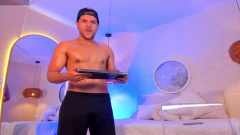 Thiago online show from 10, 11, 2025