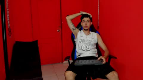 Snapshot of thiago_preston chatting on 15, 4, 2026 Thiago online show from 15, 4, 2026