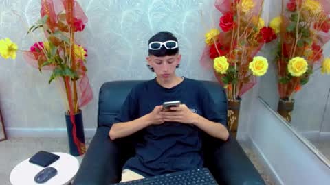 thiago_twink38 online show from 11, 10, 2025