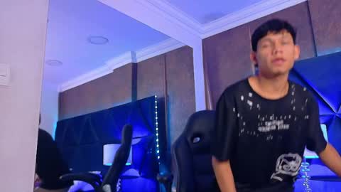 Snapshot of thiagoferrer_ chatting on 2, 6, 2026 T H I A G O online show from 2, 6, 2026