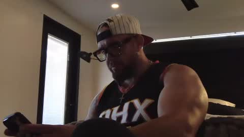 Snapshot of thiccbull12 chatting on 6, 7, 2026 thiccbull12 online show from 6, 7, 2026