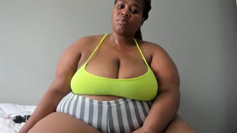thickleeyanax online show from 7, 3, 2025