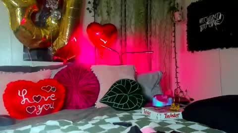 thickneyaadams online show from 5, 2, 2026