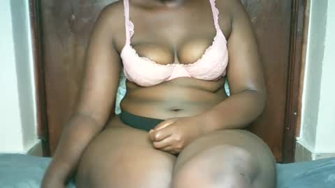 thickybabe_05 online show from 20, 1, 2025