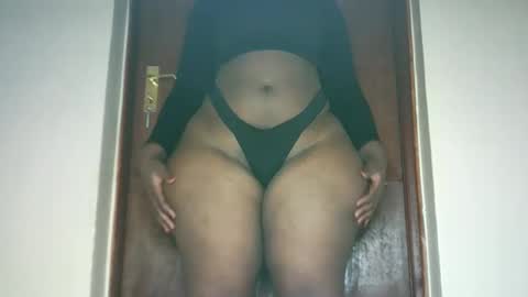 thickybabe_05 online show from 19, 2, 2025