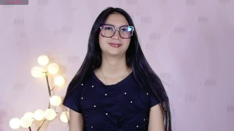 Snapshot of thin_eva chatting on 4, 6, 2026 Eva online show from 4, 6, 2026