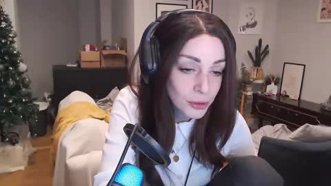 Sarra Rhies online show from 2, 1, 2025