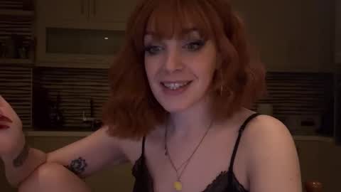 Sarra Rhies online show from 5, 2, 2026