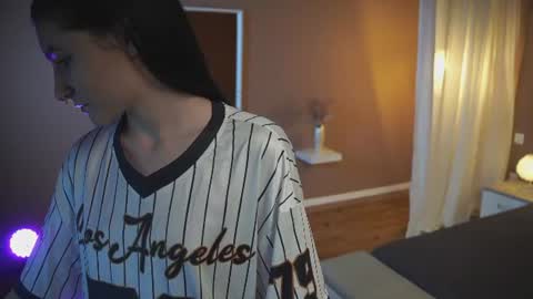 Snapshot of this_is_lilly chatting on 13, 6, 2026 Lilly online show from 13, 6, 2026
