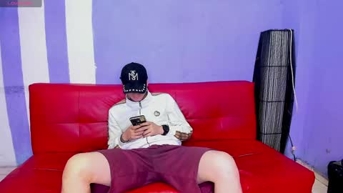 Snapshot of thisforyou_ chatting on 19, 1, 2025 Made for you Chloe online show from 19, 1, 2025