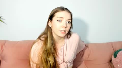 Amelia  shows on mondays fridays and sundays  if anything changes im giving updates on my fansly  online show from 31, 5, 2026