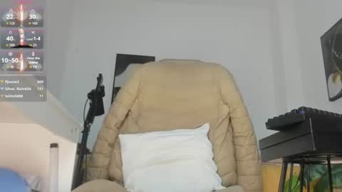 Snapshot of thom_ohtani chatting on 10, 7, 2026 thom_ohtani online show from 10, 7, 2026