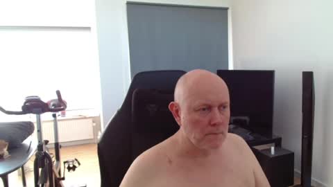 Snapshot of thomas806035 chatting on 9, 7, 2026 thomas806035 online show from 9, 7, 2026