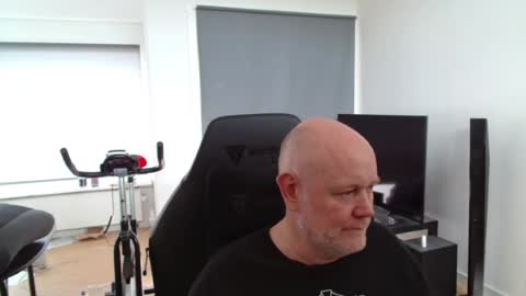 Snapshot of thomas806035 chatting on 31, 7, 2026 thomas806035 online show from 31, 7, 2026