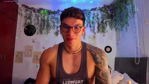 Thomas Grey online show from 30, 1, 2025