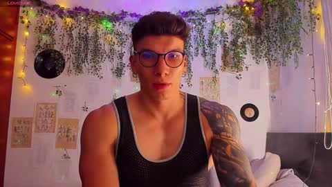 Thomas Grey online show from 9, 2, 2025