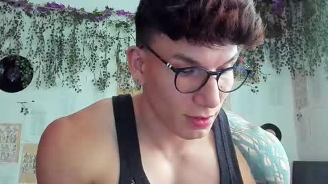 Thomas Grey online show from 13, 2, 2025