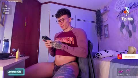 Thomas Grey online show from 28, 9, 2025