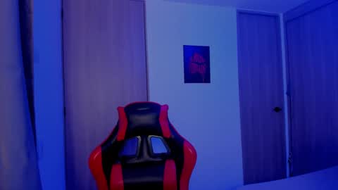 Thomas online show from 12, 9, 2025