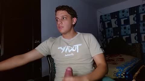 Snapshot of thomas_may4rs chatting on 5, 11, 2025 ---Thomas--- online show from 5, 11, 2025