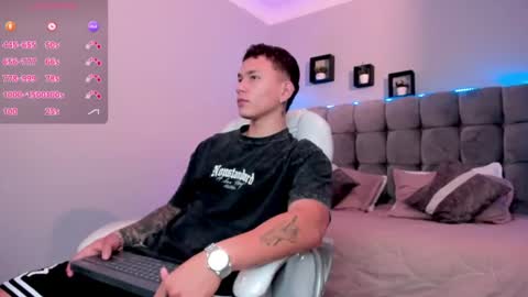 Snapshot of thomas_moon_ chatting on 29, 6, 2026 Thomas online show from 29, 6, 2026
