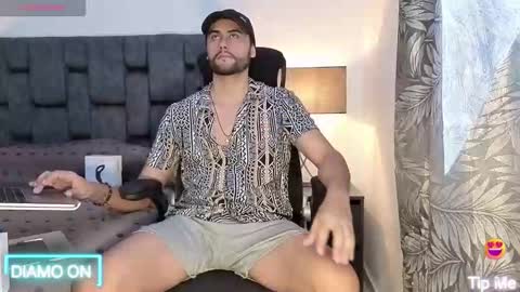 Snapshot of thomas_redcol chatting on 5, 10, 2025 Thomas online show from 5, 10, 2025