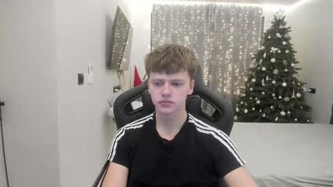 Snapshot of thomas_shelbivip chatting on 4, 2, 2026 Tomas online show from 4, 2, 2026