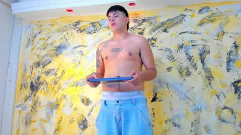 Snapshot of thomas_thundr chatting on 7, 6, 2026 Thomas and Faon online show from 7, 6, 2026