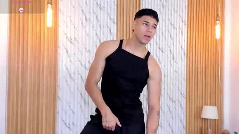 Snapshot of thomas_walker0 chatting on 4, 10, 2025 Thomas online show from 4, 10, 2025