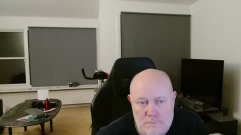 thomash32 online show from 12, 11, 2025