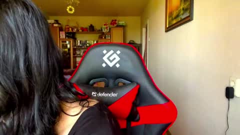 Snapshot of thomasinakettl chatting on 1, 6, 2026 Marry online show from 1, 6, 2026