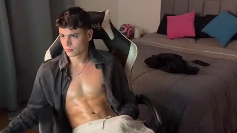 Snapshot of thomassex0 chatting on 24, 6, 2026 Thomas online show from 24, 6, 2026