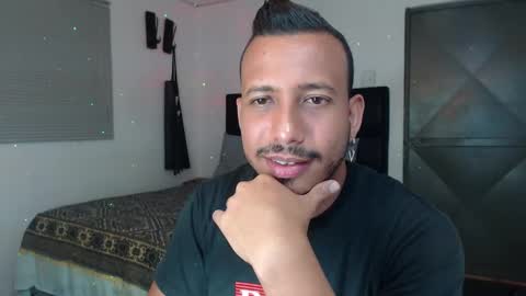 Snapshot of thommerxxx chatting on 20, 9, 2025 Thom online show from 20, 9, 2025