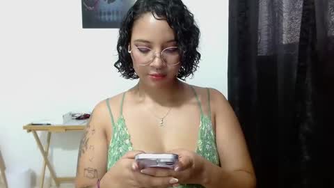 thompson ari online show from 5, 5, 2026