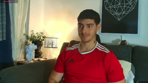 Snapshot of thomylov chatting on 30, 4, 2026 thomylov online show from 30, 4, 2026
