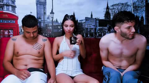 Snapshot of threesome_sexy chatting on 31, 1, 2025 BRITHANY BRYAN ALEX online show from 31, 1, 2025