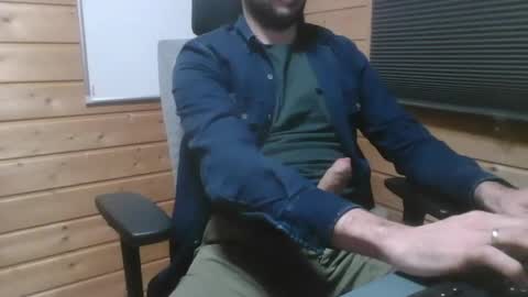 toobigcockforonegirl online show from 3, 3, 2025