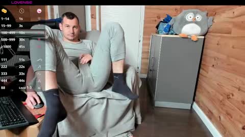 Snapshot of thyleo chatting on 27, 4, 2026 bigsshark online show from 27, 4, 2026
