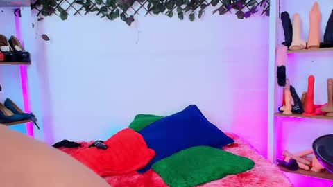 Snapshot of tifanny_nails chatting on 15, 6, 2026 Tifanny Nails online show from 15, 6, 2026