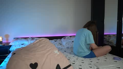 Tiffany online show from 27, 3, 2026